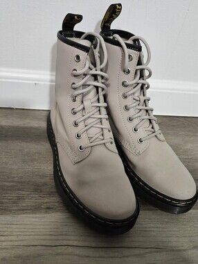Dr. Martens Zavala Vintage Hydro Leather Boots